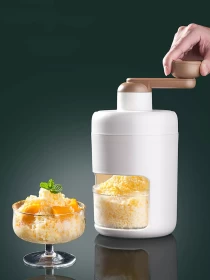 كسارة الثلج اليدوية