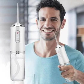 جهاز تنظيف الأسنان بالماء ( الخيط المائي )-220 ملي